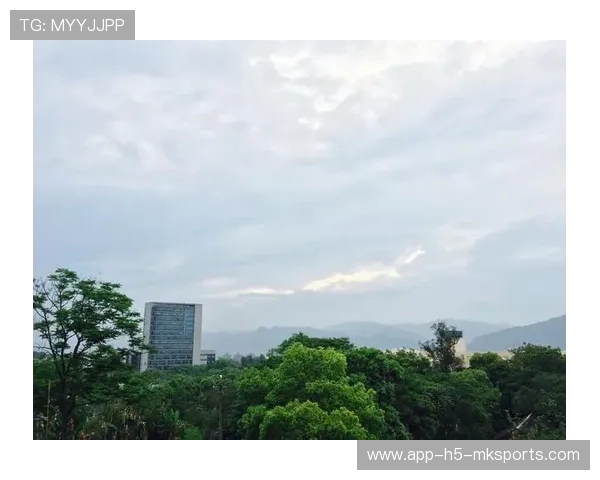 西南大学招聘考场紧张，考生跑步进场被关注，西南大学招聘公告